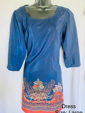 Blue Paisley Border Scoop Neck Women's Dress